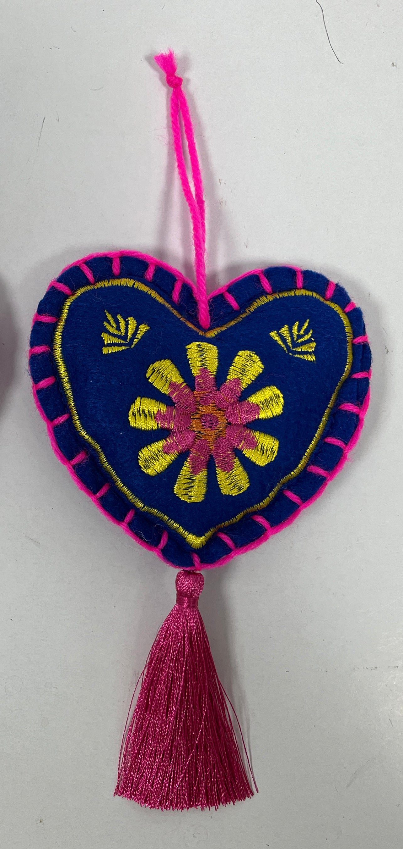 Premimum heart with embriodery hanging decoration, set of 2